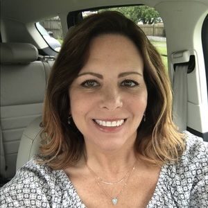 Meet your Posher, Vikki